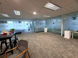 United Square (D11), Office #618738001